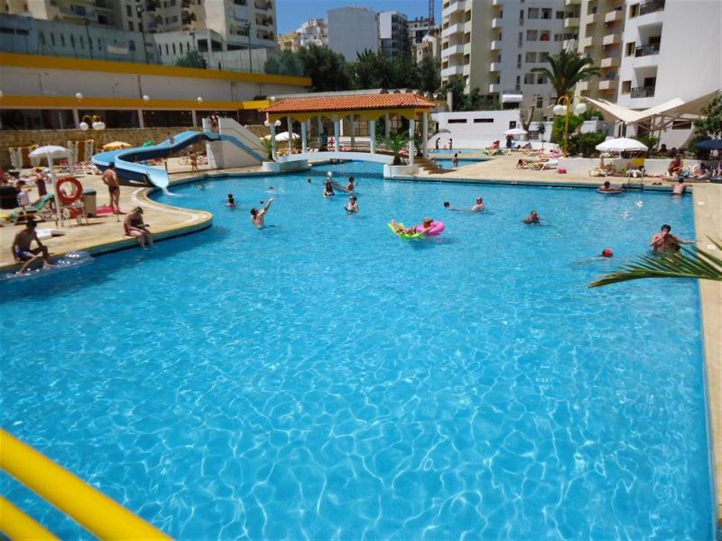 Apartamento Da Rocha, Clube Da Rocha, Bloco I, Wifi Gratuito, Ar Condicionado, By Ig